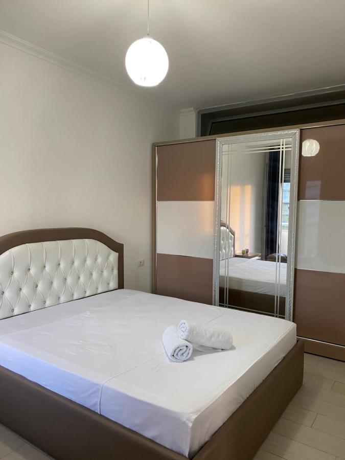 Redona Apartament Vlorë Eksteriør billede